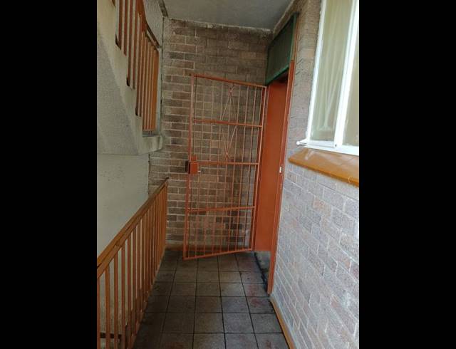 3 BEDROOM APARTMENT FOR SALE IN SASOLBURG